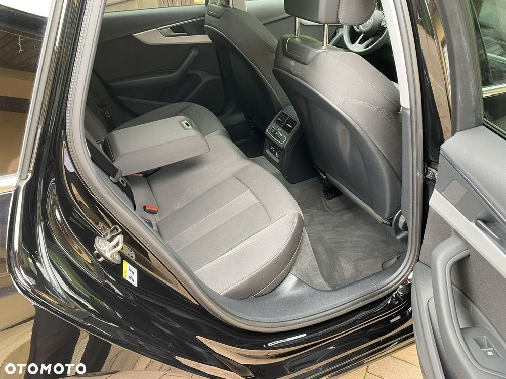 Audi A4 Avant 40 TFSI quattro S tronic advanced - 36