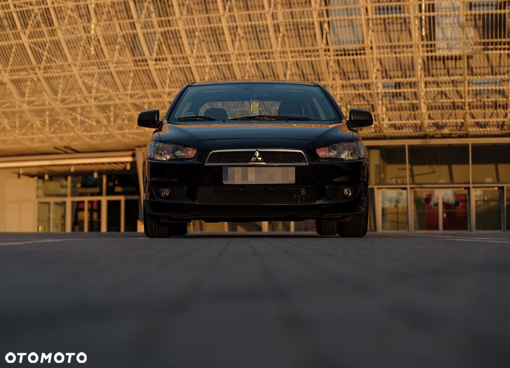 Mitsubishi Lancer 1.8 Invite - 6