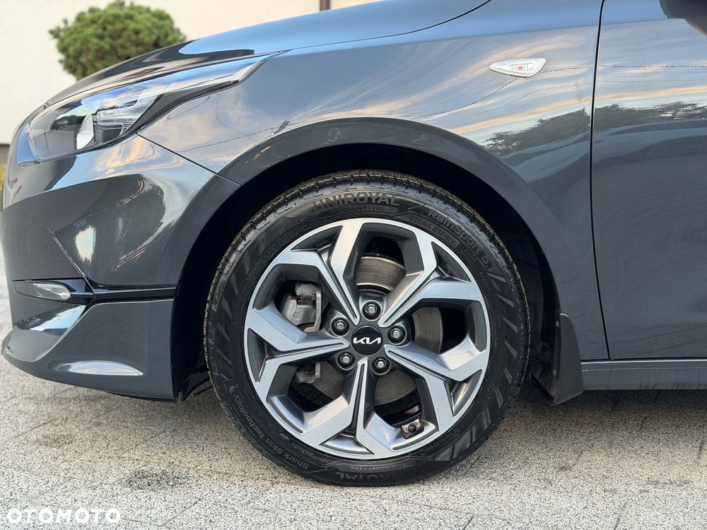 Kia Ceed - 4