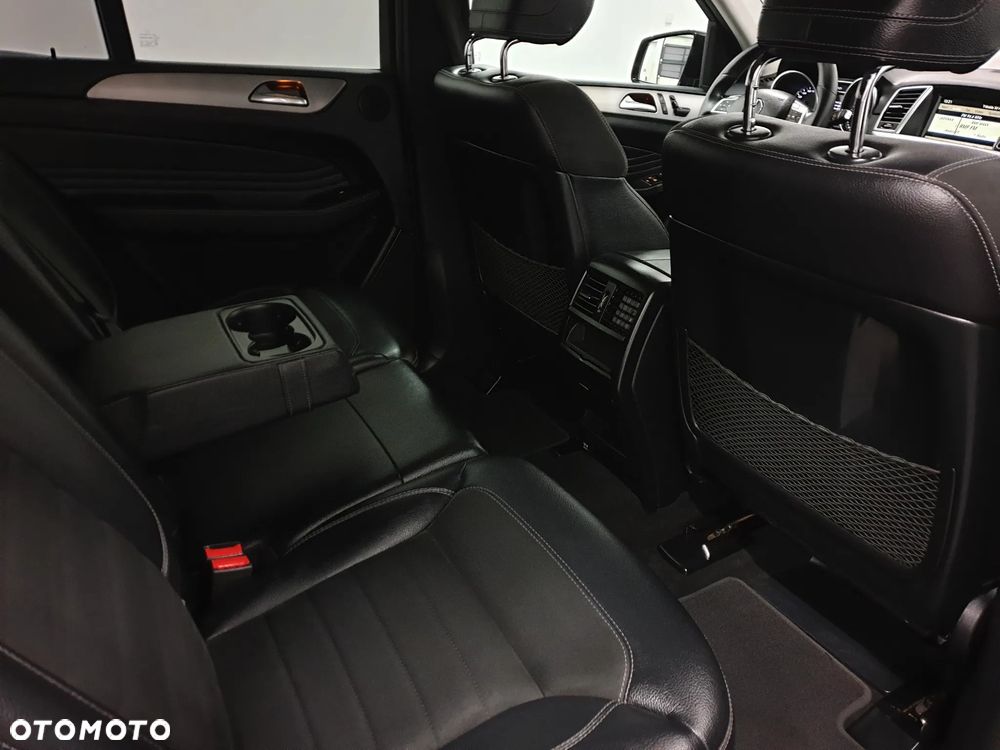 Mercedes-Benz ML 350 BlueTec 4-Matic - 40