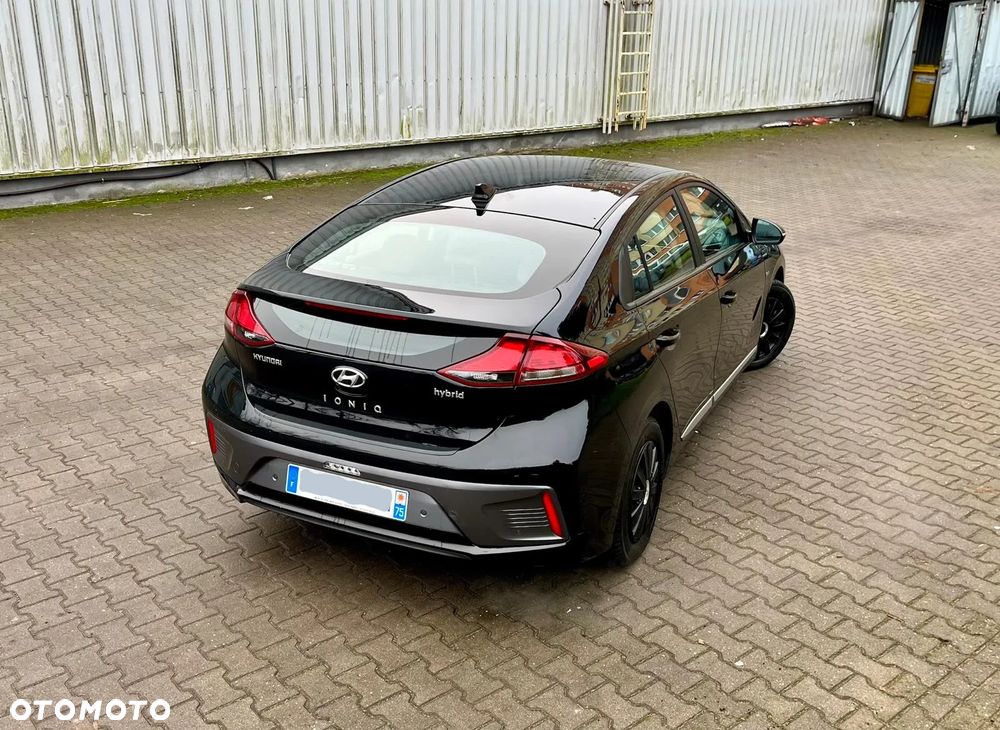 Hyundai IONIQ Hybrid Business - 10