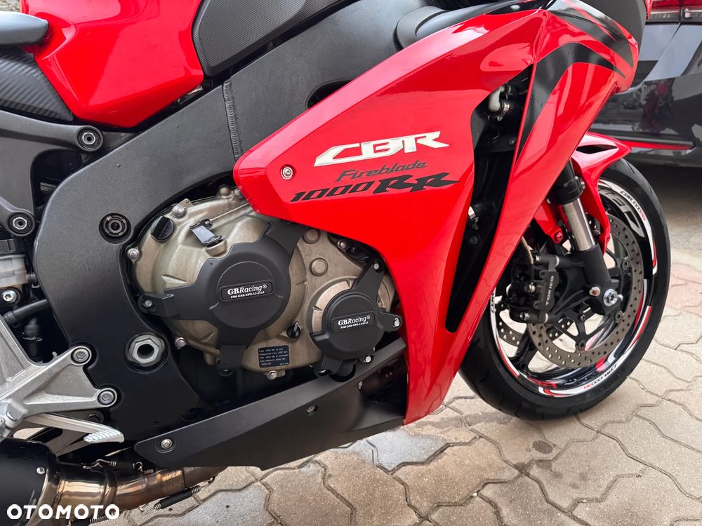 Honda CBR - 8