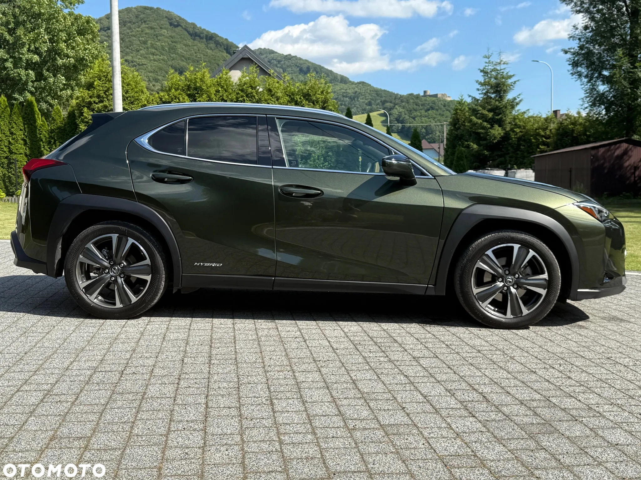 Lexus UX 250h (E-FOUR) Executive Line - 17