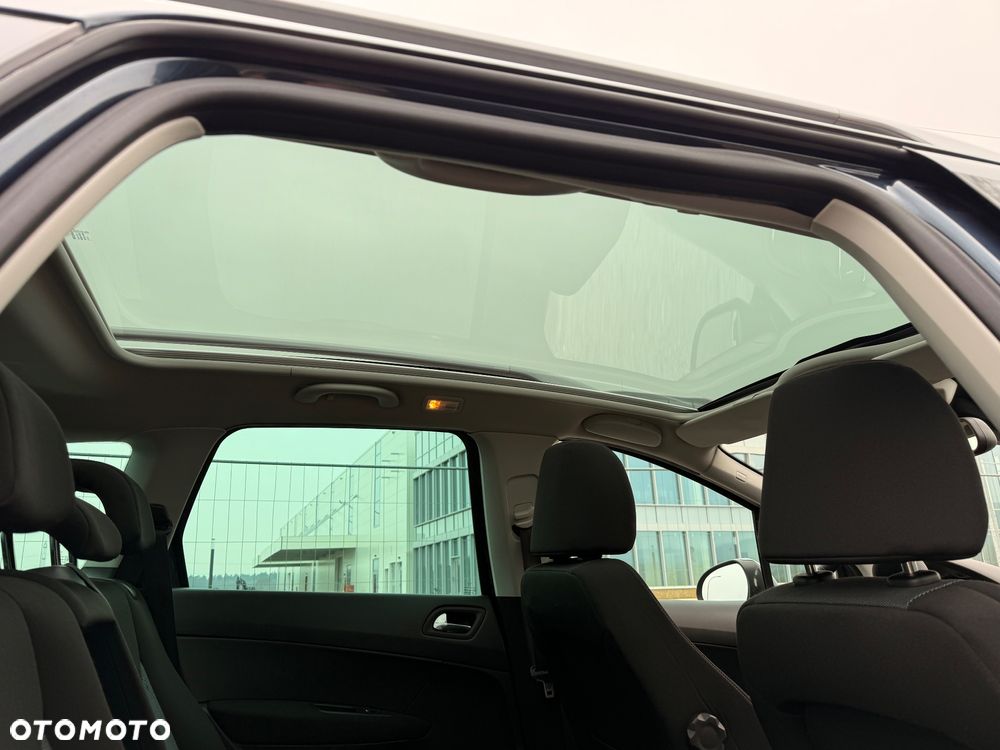 Peugeot 308 1.6 Premium Plus - 25