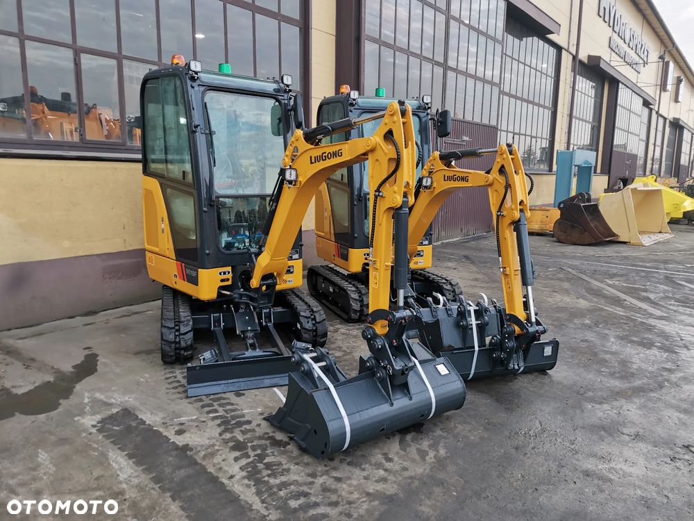 Liu Gong 9018F - 6
