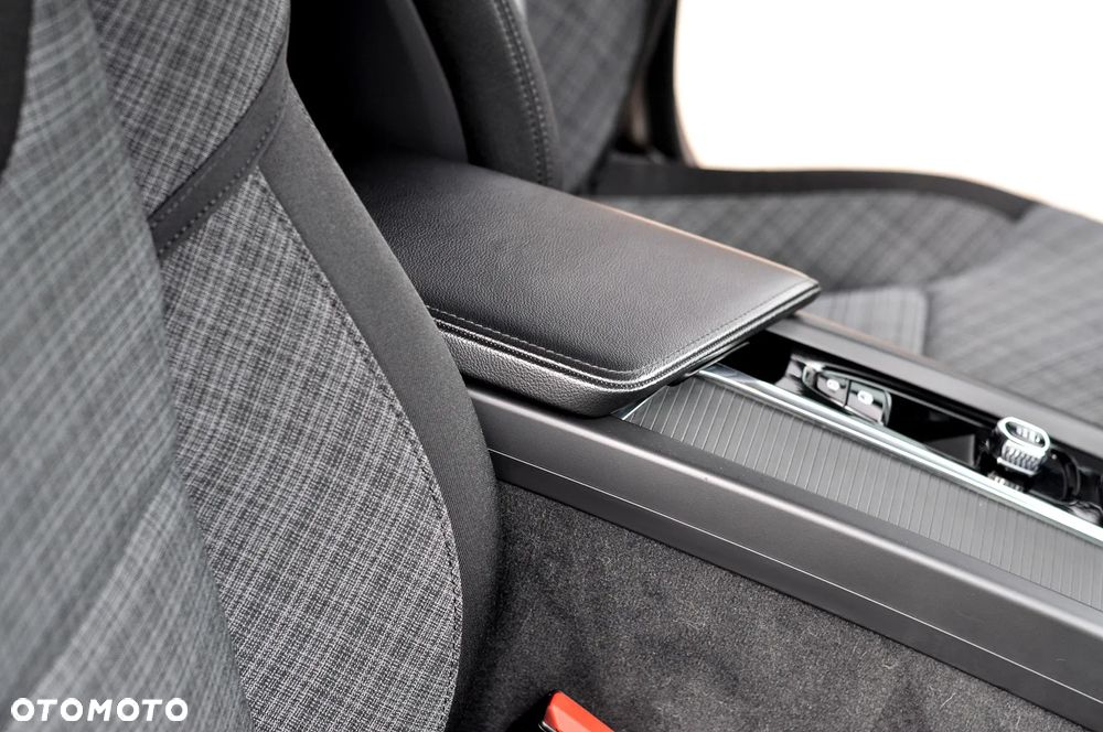 Volvo V60 B3 B Geartronic Momentum Pro - 25