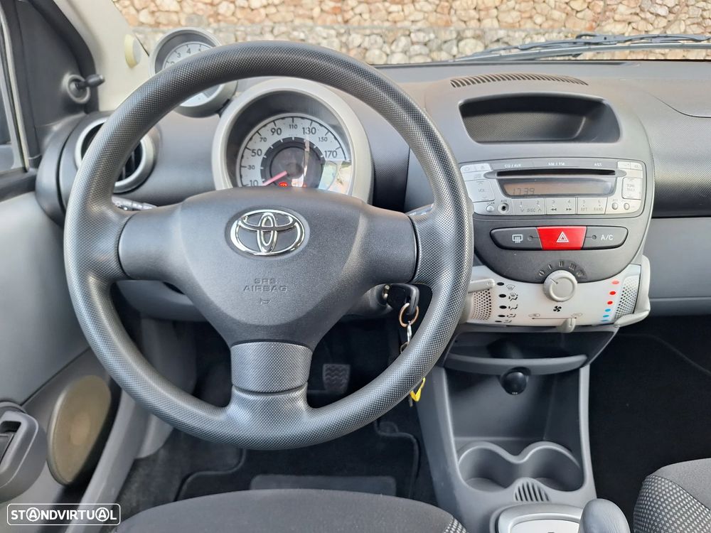 Toyota Aygo 1.0 Plus Sport Pack MM - 10