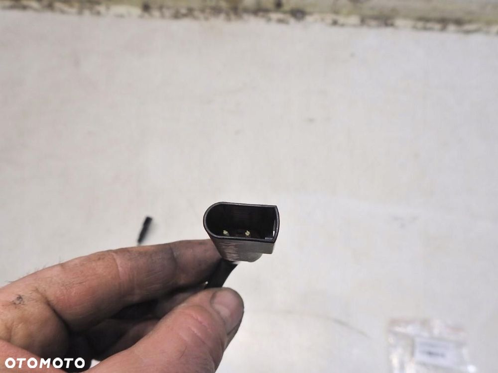 DYSZA SPRYSKIWACZA MASKI FORD MONDEO MK4 XS4117666A - 4