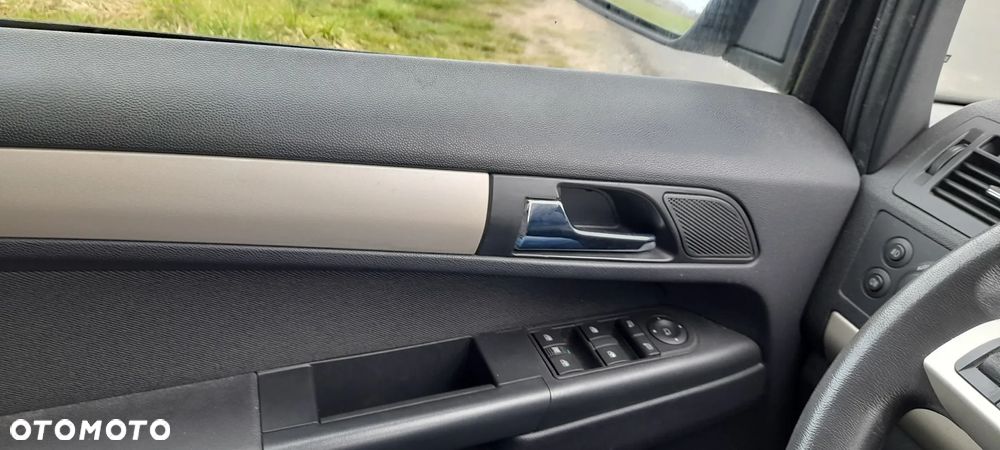 Opel Zafira - 7