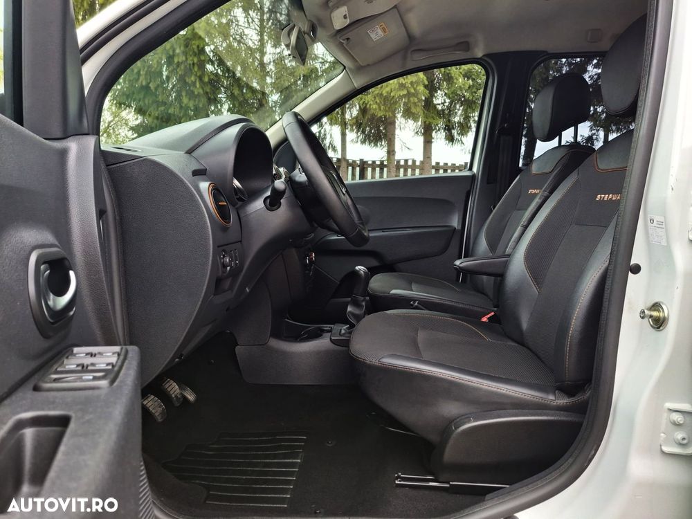 Dacia Lodgy TCe 115 Stepway - 16