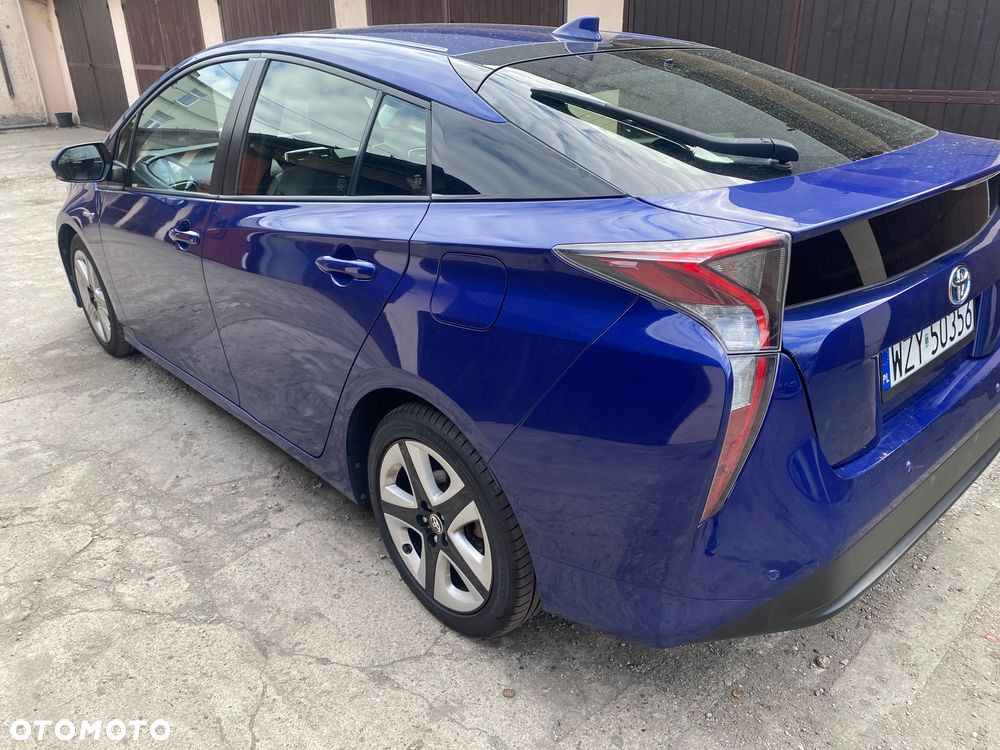Toyota Prius Hybrid Comfort - 2