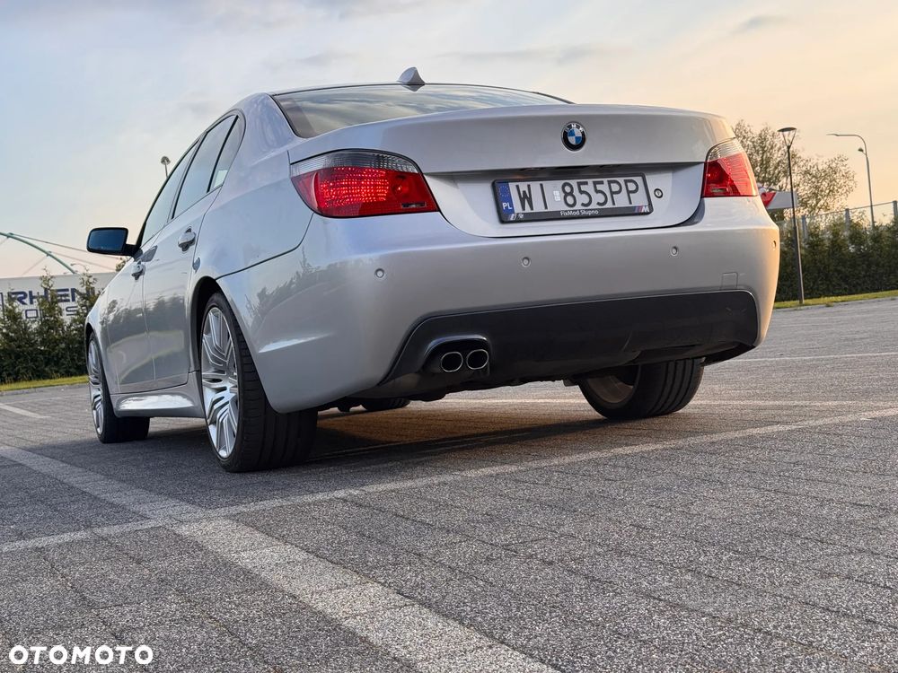 BMW Seria 5 523i Touring - 18