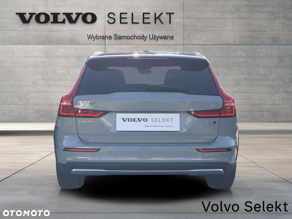 Volvo V60 Cross Country - 6