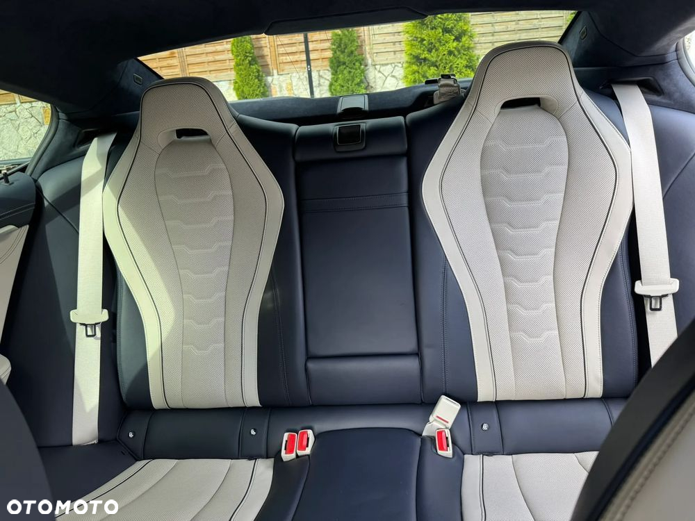 BMW Seria 8 M850i xDrive - 14