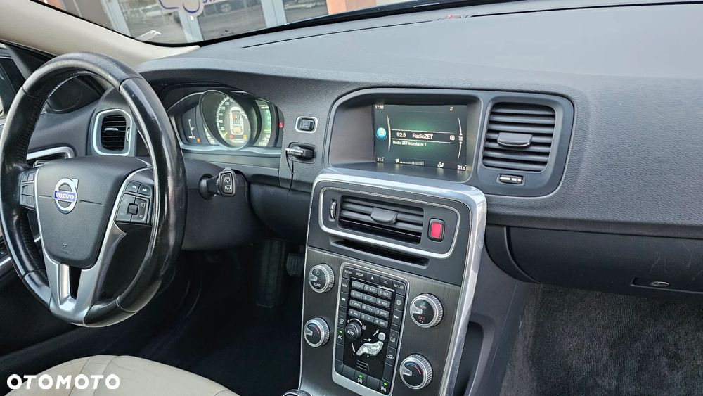 Volvo V60 D4 Drive-E Summum - 12