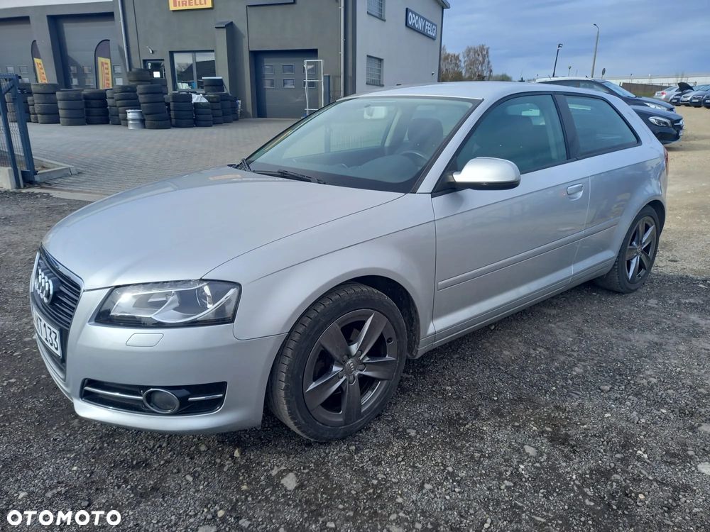 Audi A3 3-drzwiowe 1.6 Ambiente - 3
