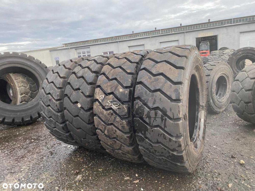 Opony Używane 250/70r15 Michelin XZM 80% Bieżnika 250-15 Możliwa Wysył - 1