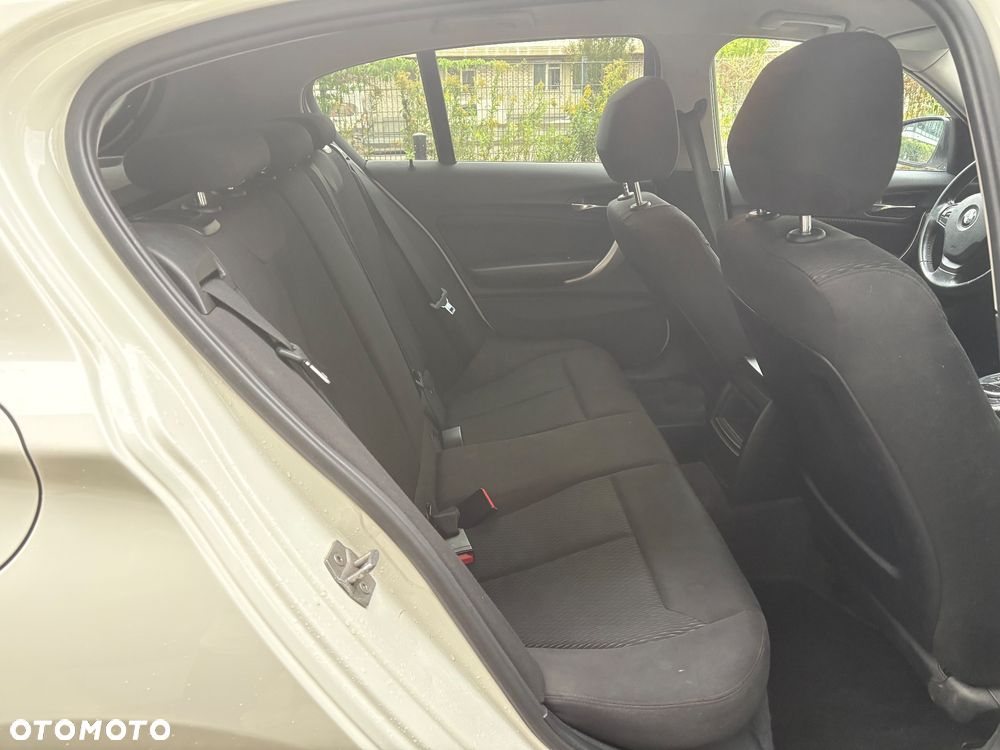 BMW Seria 1 116d Sport Line - 18