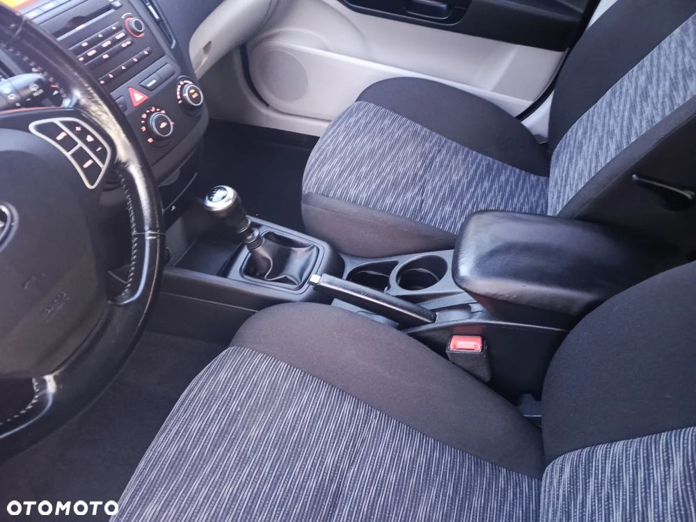 Kia Ceed 1.4 CVVT EX - 9
