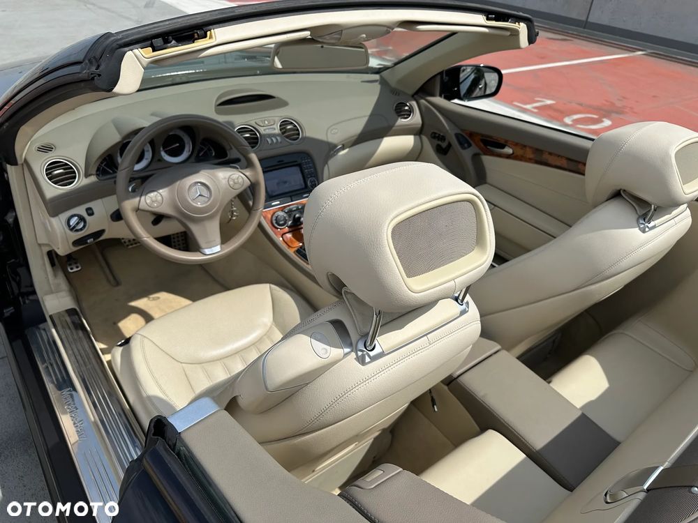 Mercedes-Benz SL 500 7G-TRONIC - 22