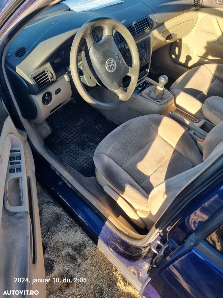 Dezmembram Volkswagen Passat 1.9TDI - 4