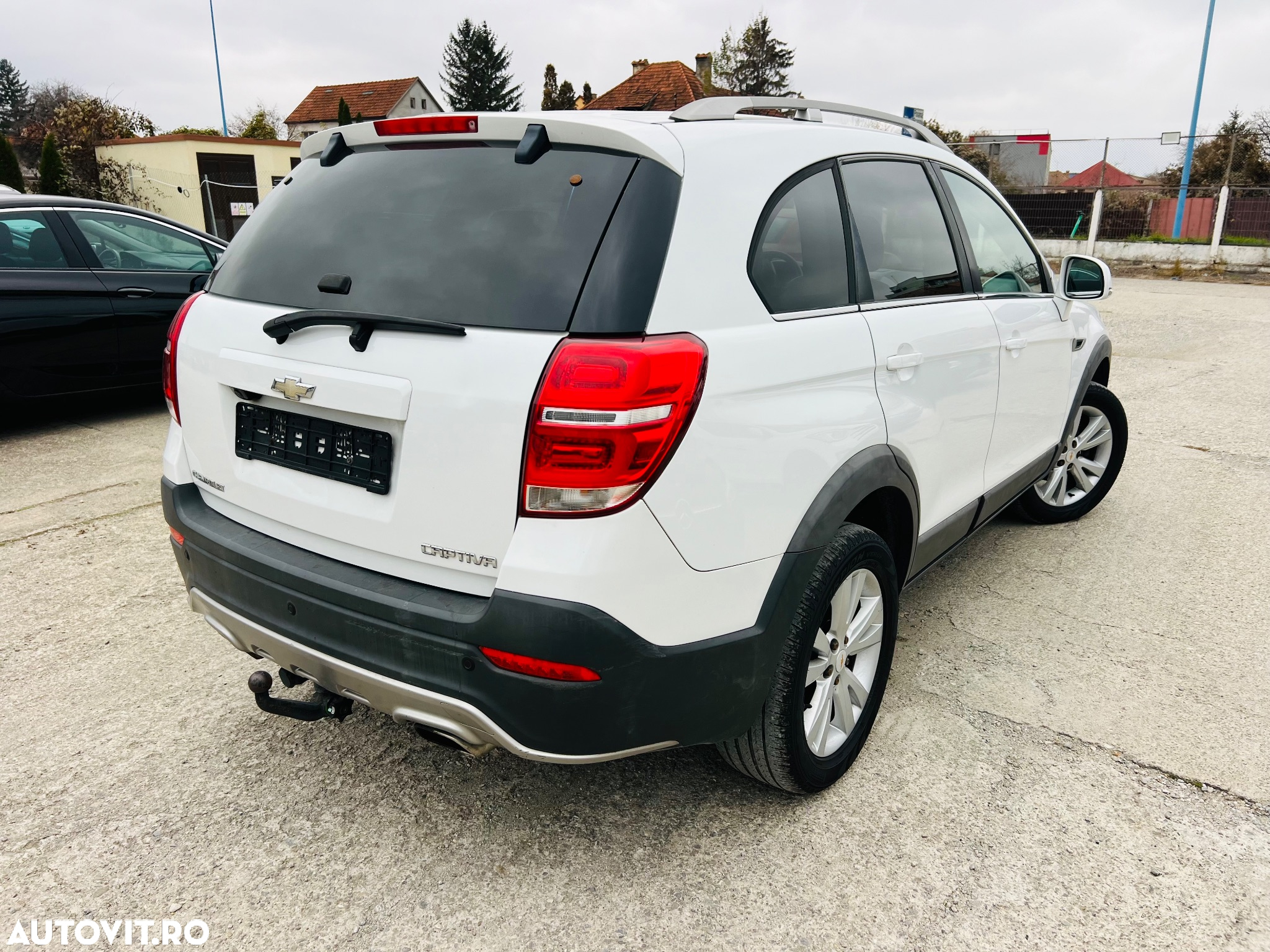 Chevrolet Captiva 2.2D AWD Aut. 7 locuri LTZ black leather - 3
