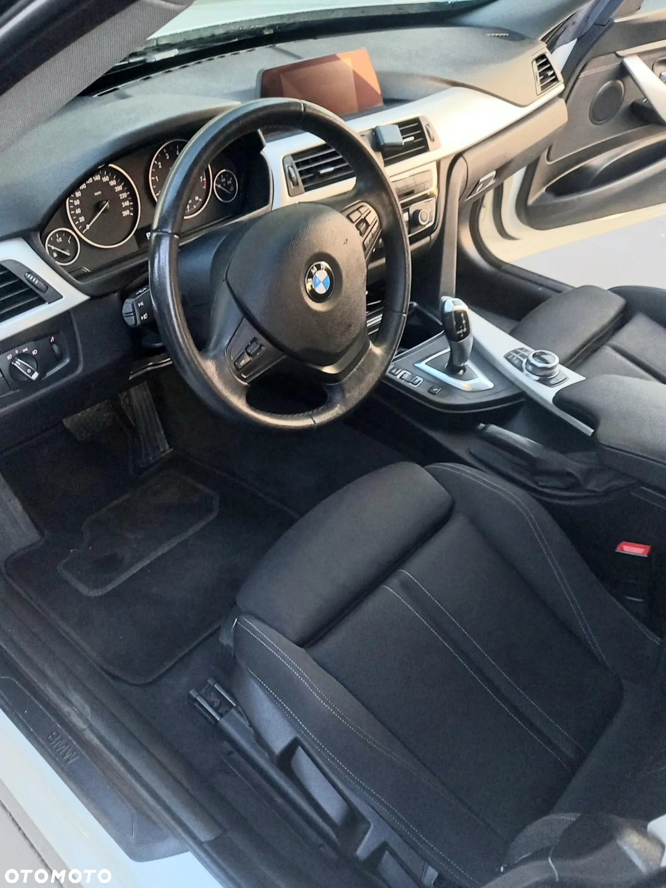 BMW 3GT 320i GPF xDrive - 8