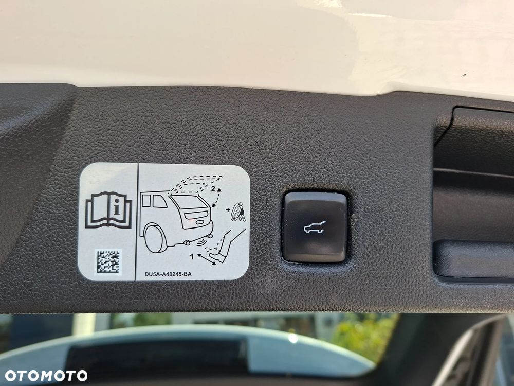 Ford Kuga 2.5 FHEV AWD Titanium X - 11