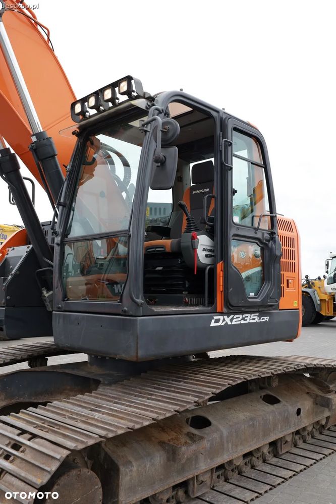 Doosan DX235LCR - 18