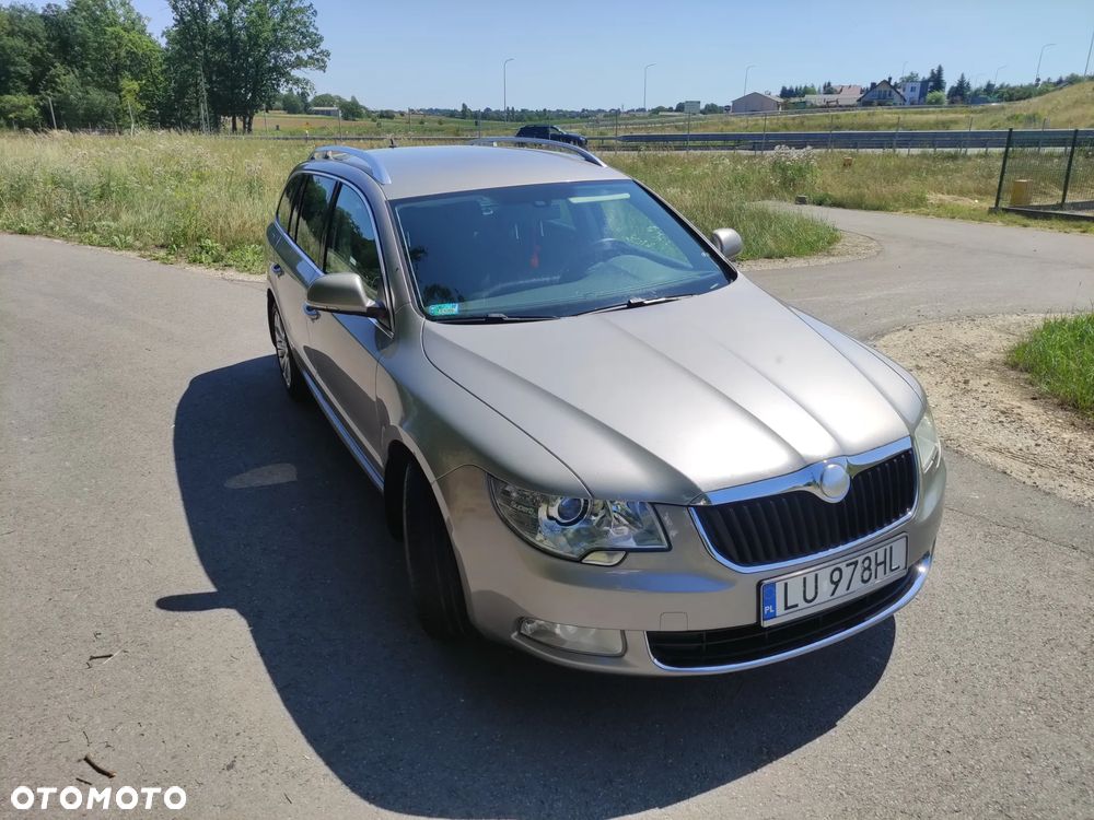 Skoda Superb 2.0 TDI Ambition - 2