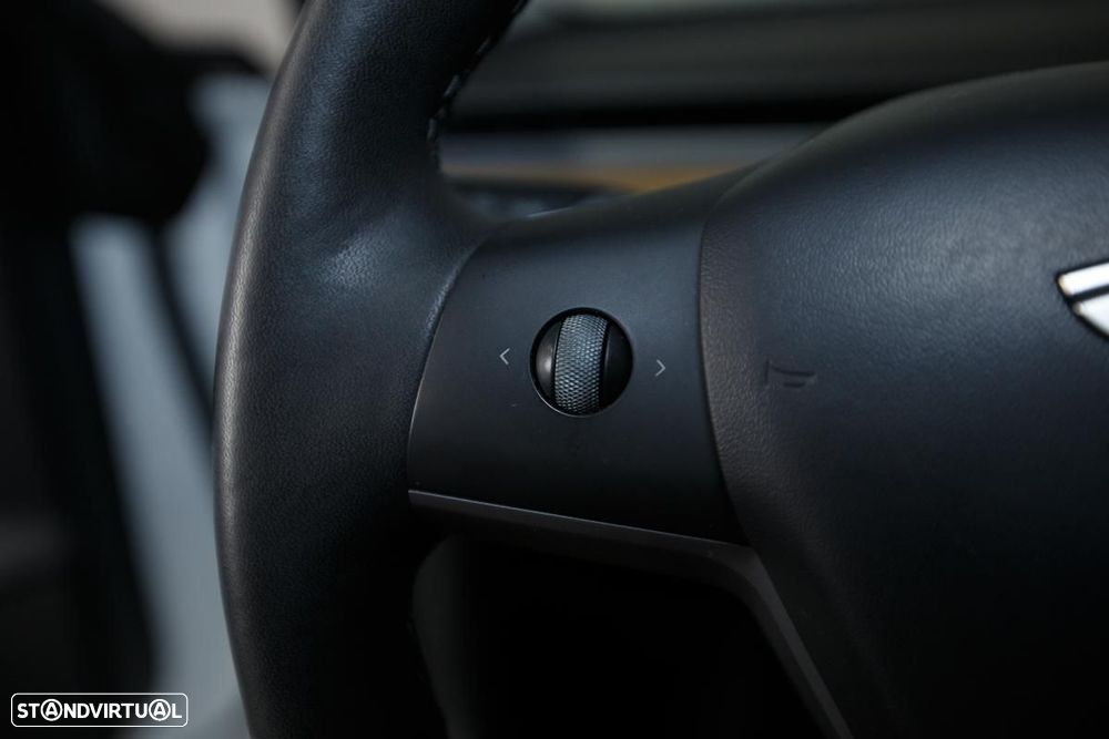 Tesla Model 3 Long-Range Dual Motor AWD - 18