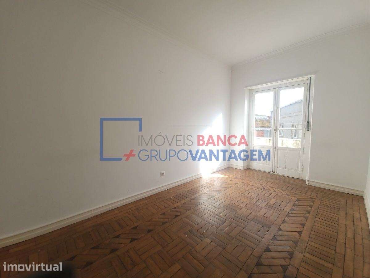 APARTAMENTO T2 -58m2 - QUELUZ - Grande imagem: 2/23