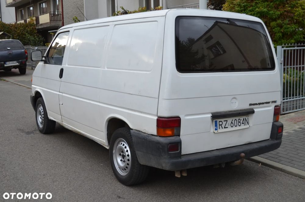 Volkswagen Transporter - 8