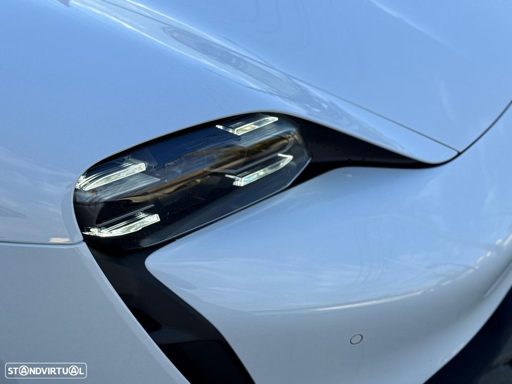 Porsche Taycan 4S - 14