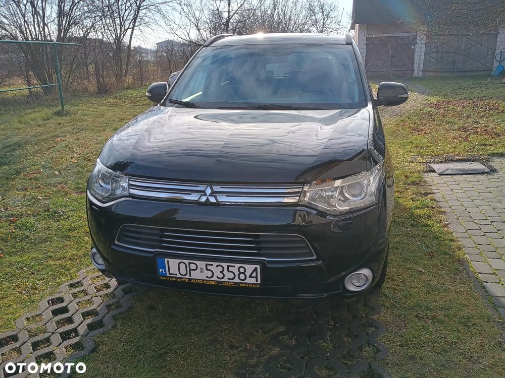 Mitsubishi Outlander 2.0 4WD Top - 17