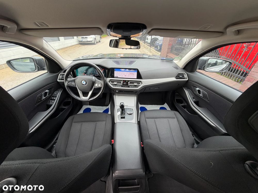BMW Seria 3 318i Advantage - 7