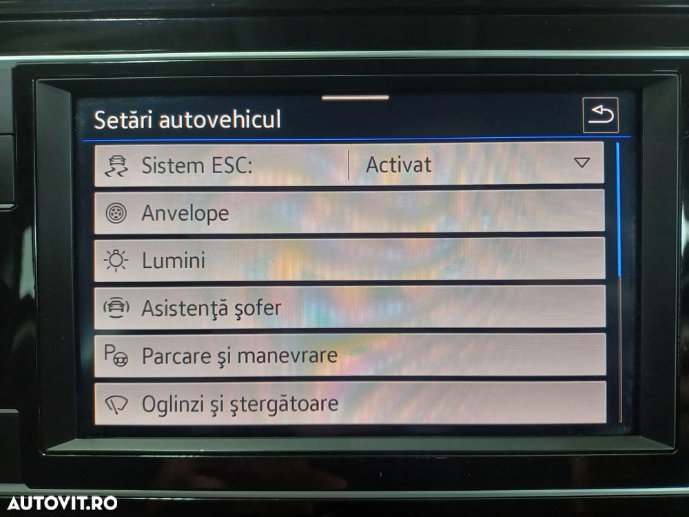 Volkswagen Passat Variant 2.0 TDI DSG Highline - 15