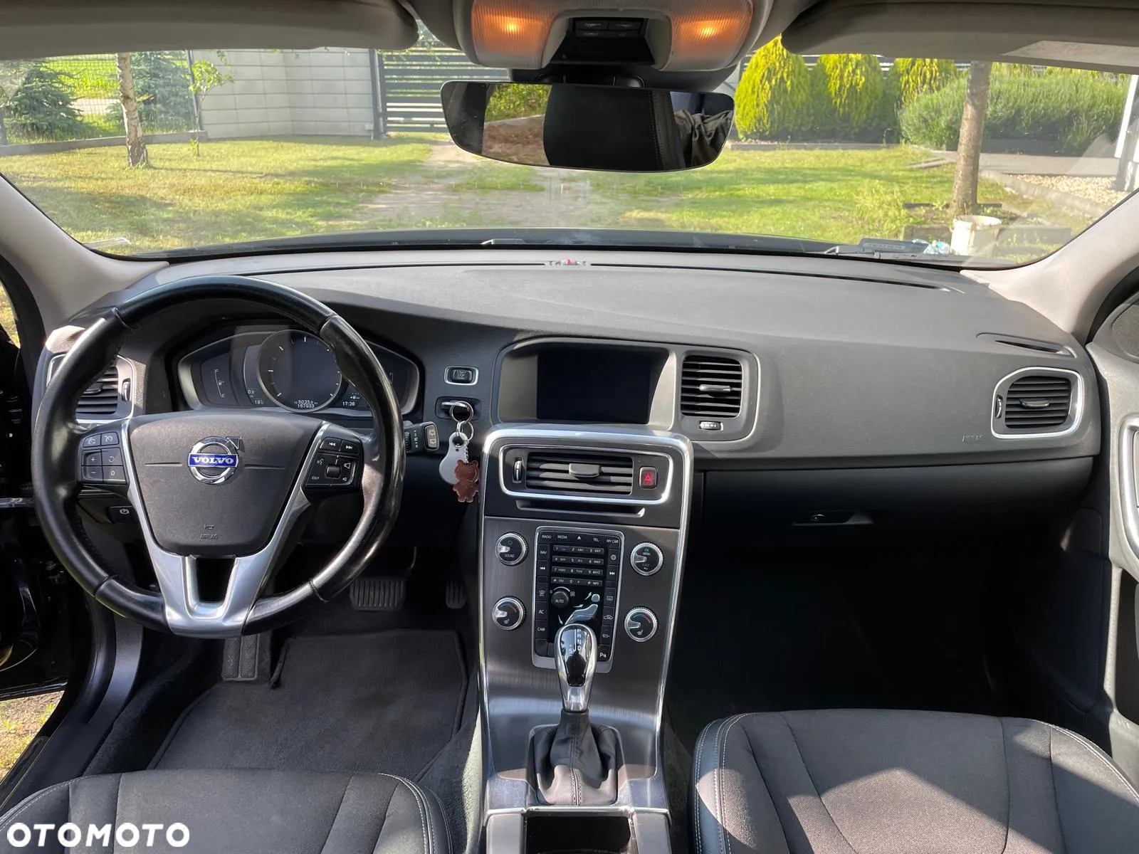 Volvo V60 D4 Drive-E Momentum - 12