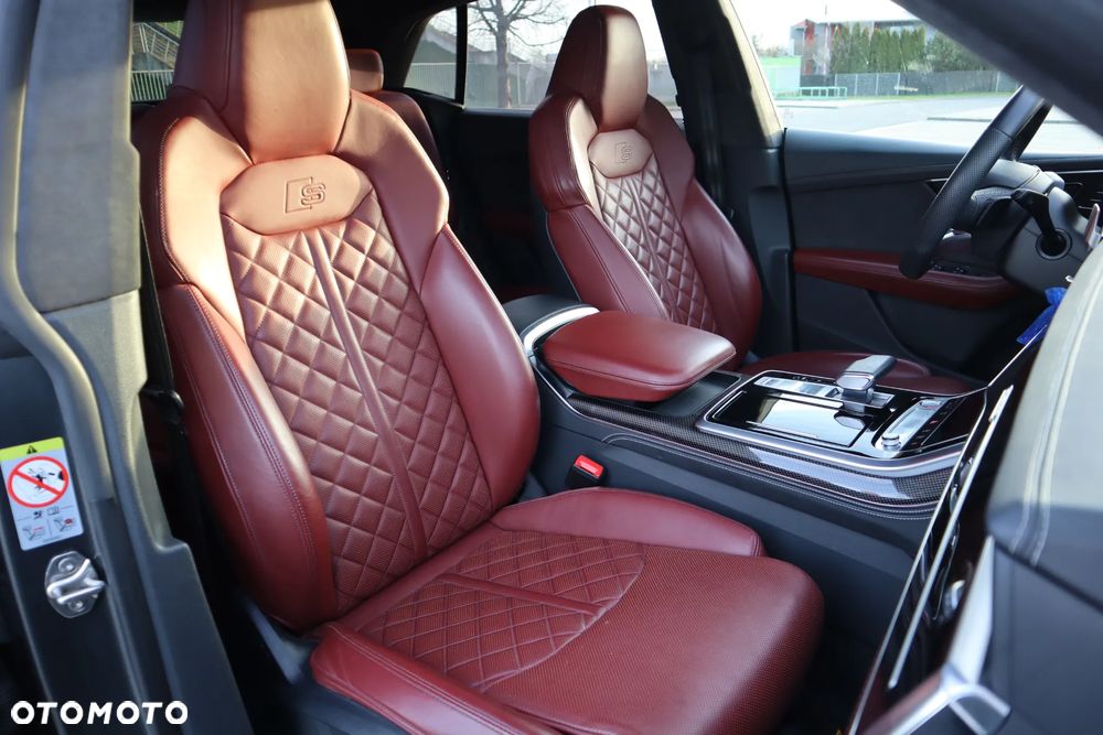 Audi SQ8 - 24