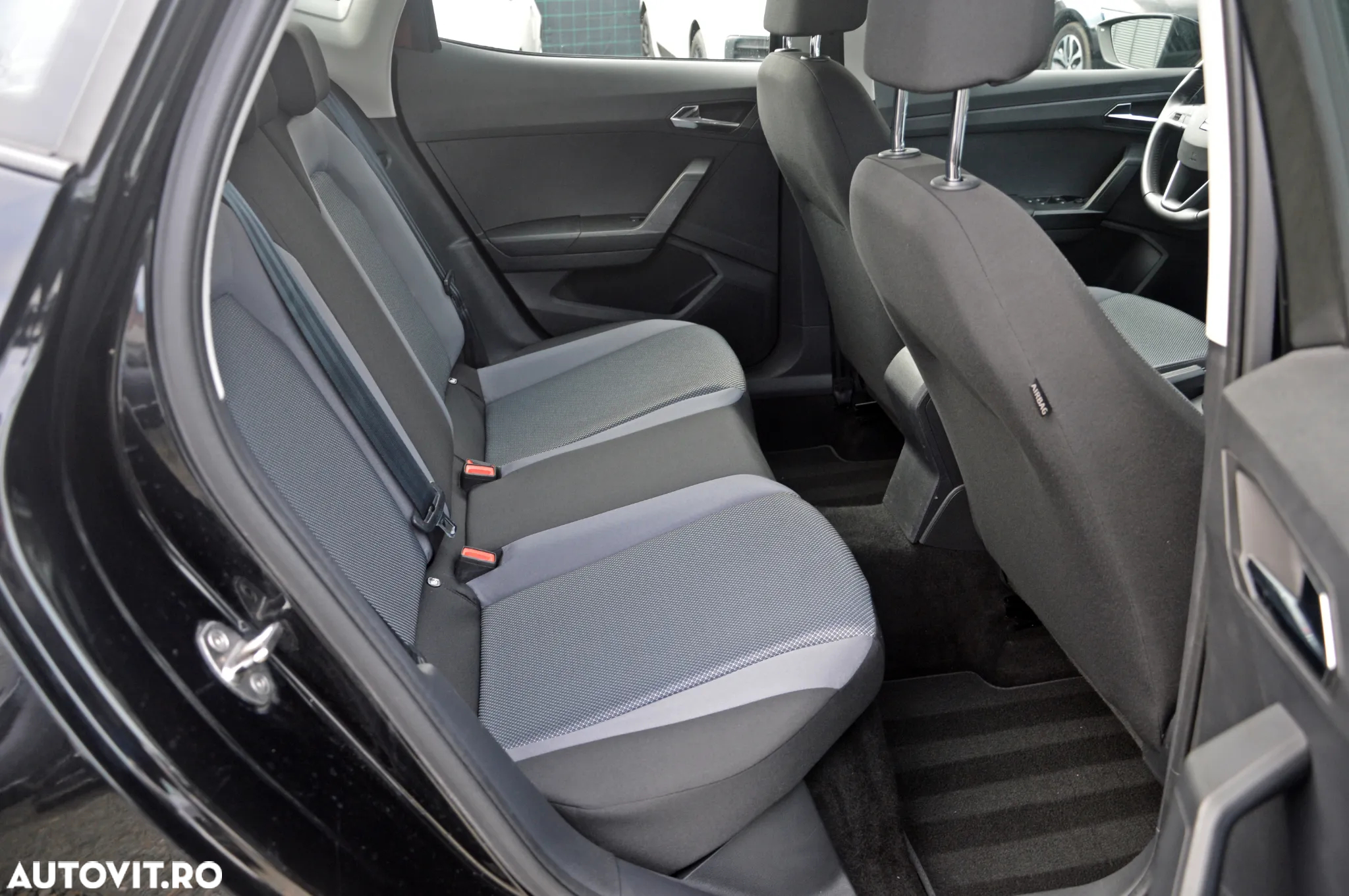 Seat Arona 1.6 TDI Start&Stop DSG7 Style - 25