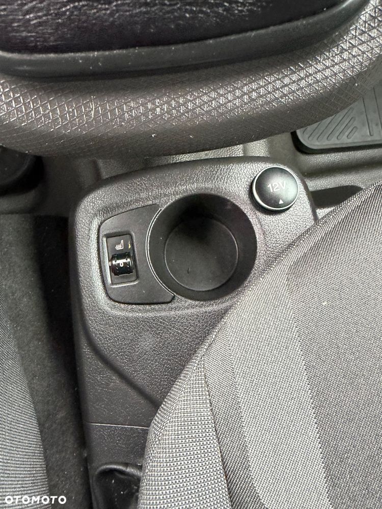 Ford Transit Connect - 17