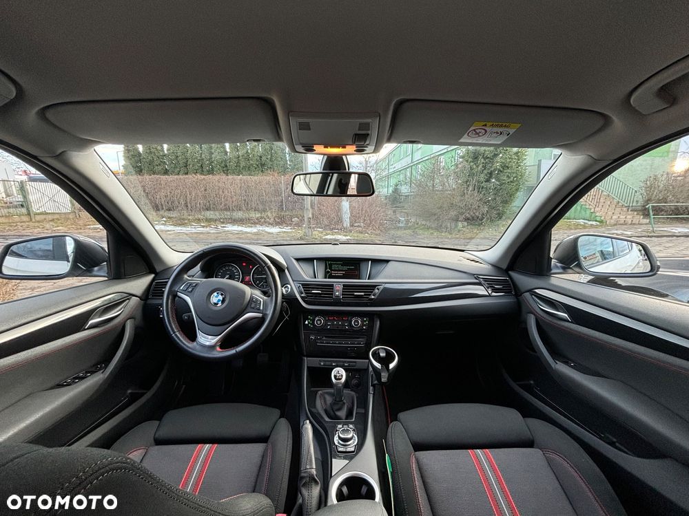 BMW X1 sDrive18d Sport Line - 14