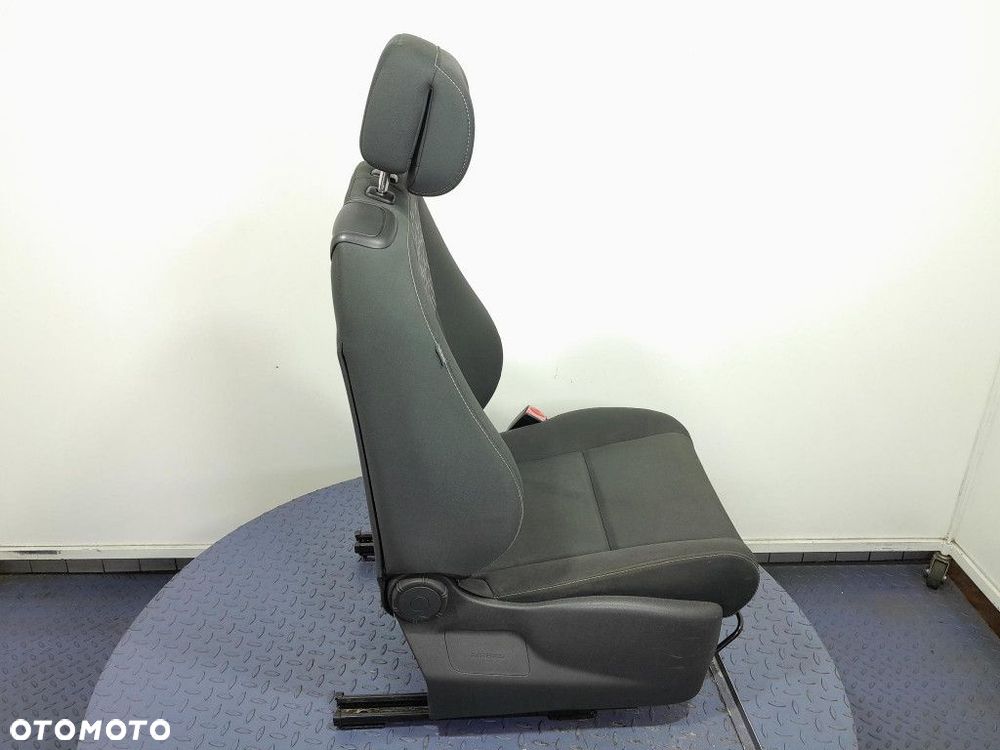 RENAULT MEGANE III LIFT HB 3D FOTEL PRZÓD PRZEDNI PRAWY PASAŻERA - 6