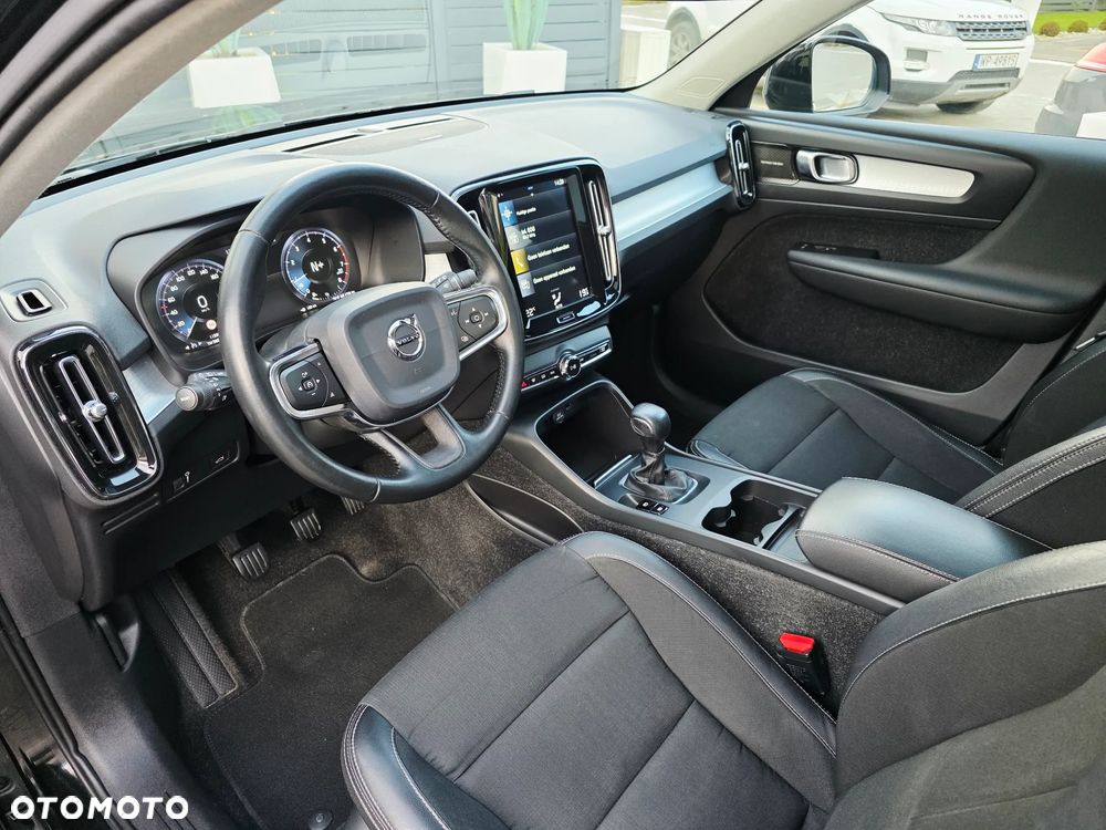 Volvo XC 40 T3 Momentum - 5