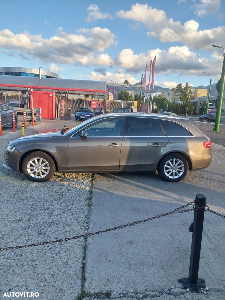 Audi A4 Avant 2.0 TDI DPF Ambiente - 3