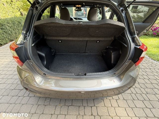 Toyota Yaris 1.5 Selection CVT - 11