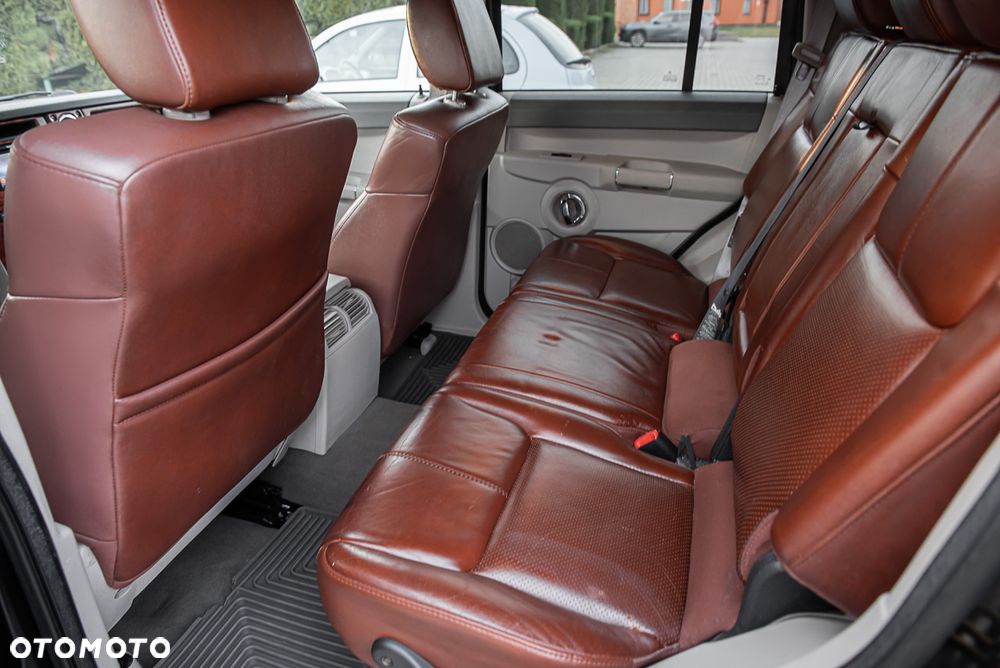 Jeep Commander 5.7 V8 HEMI Automatik Limited - 24