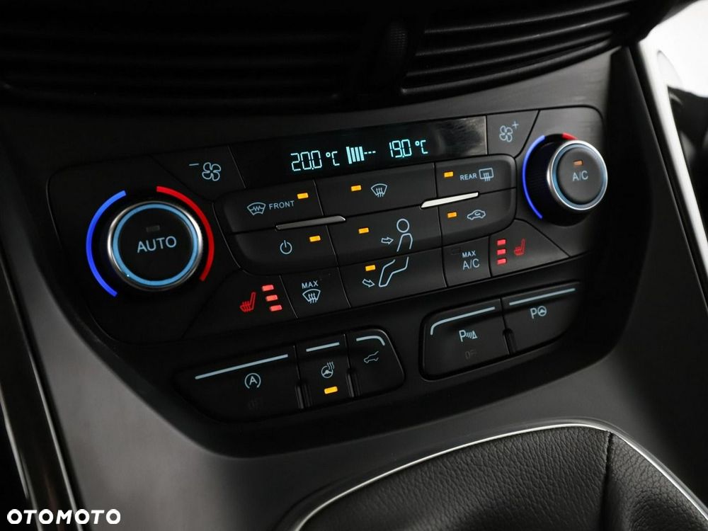 Ford Kuga 1.5 EcoBoost 2x4 Titanium - 27