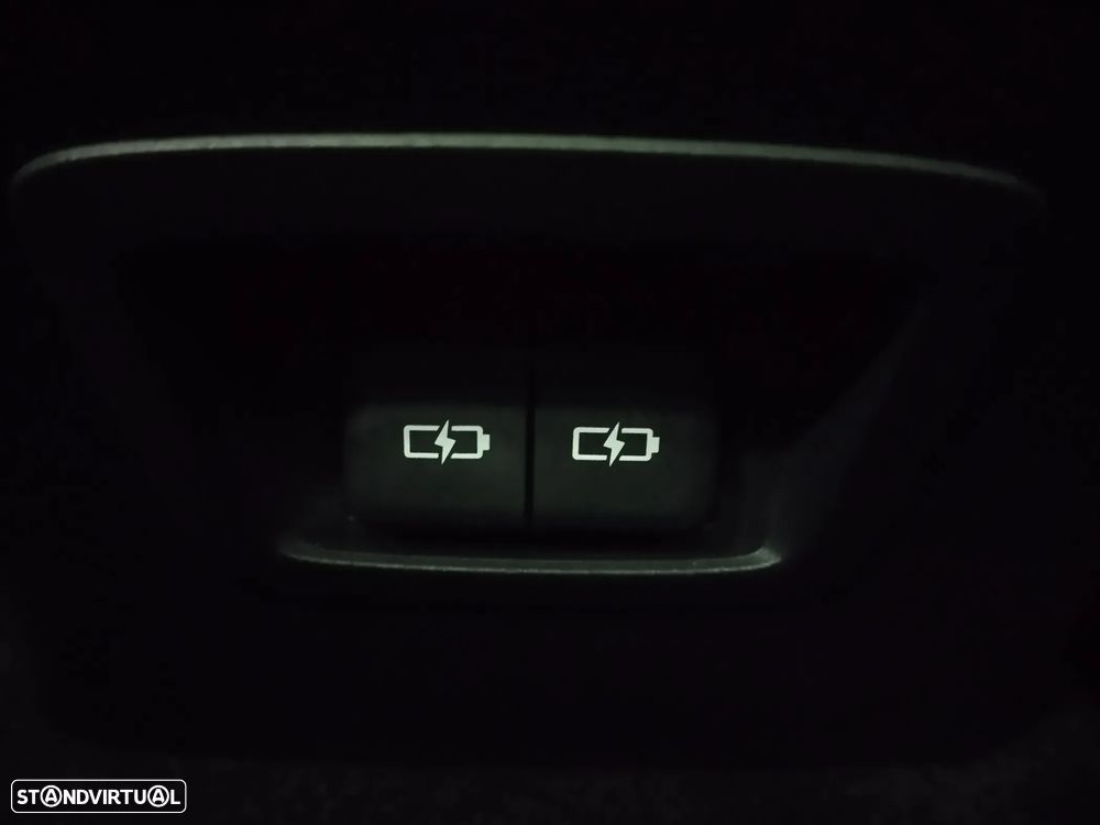 Toyota Corolla 1.8 Hybrid Comfort - 18