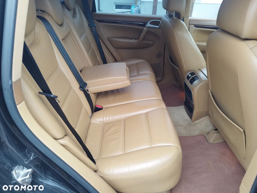 Porsche Cayenne - 20